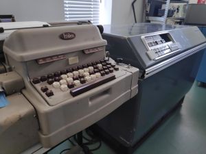 LPG30 mit Flexowriter.jpg