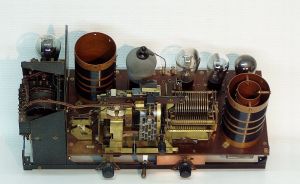 Telefunken T40W Offen.jpg